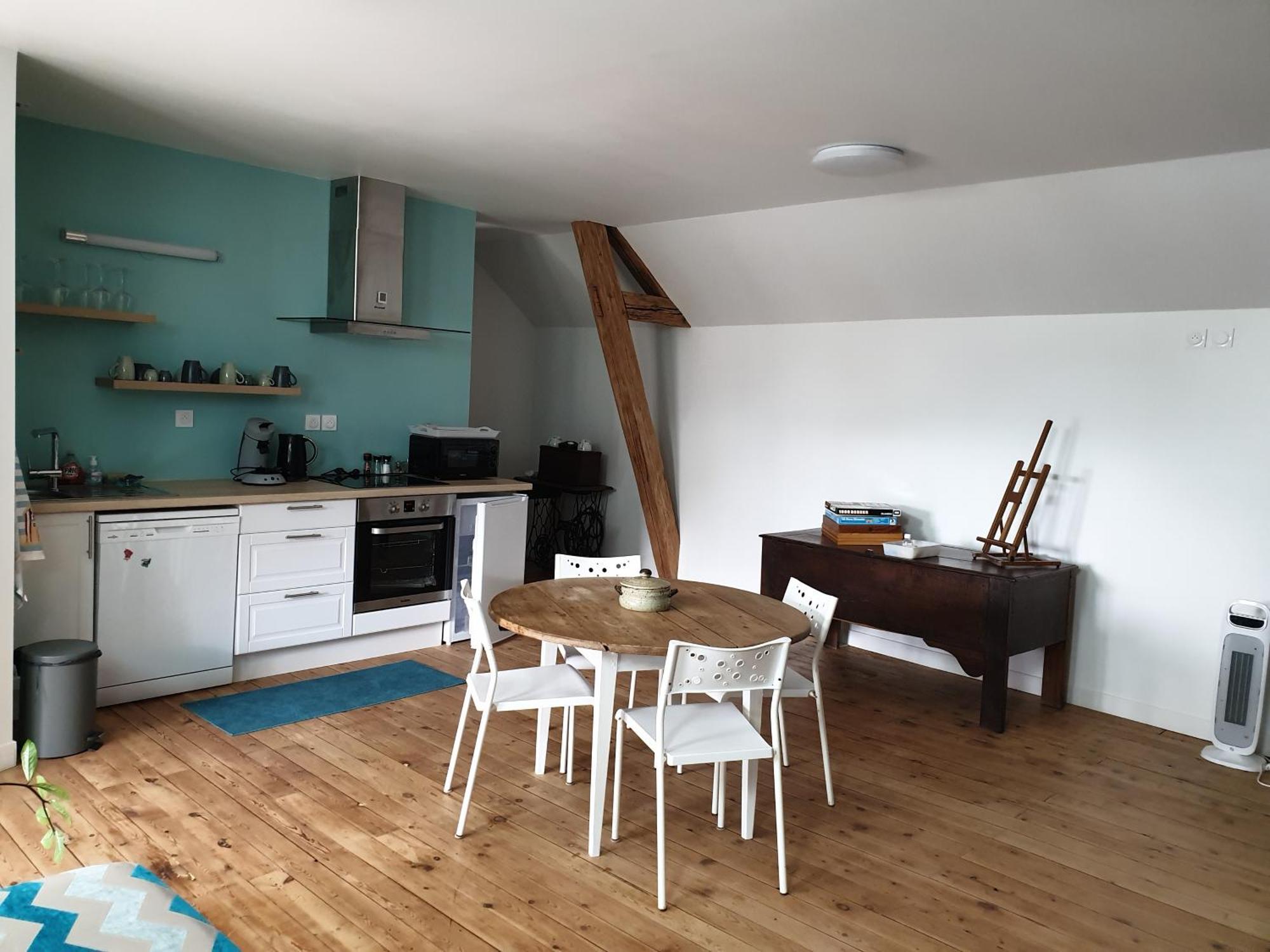 L 'Appartement Du Rocher Chateau-du-Loir Exterior photo
